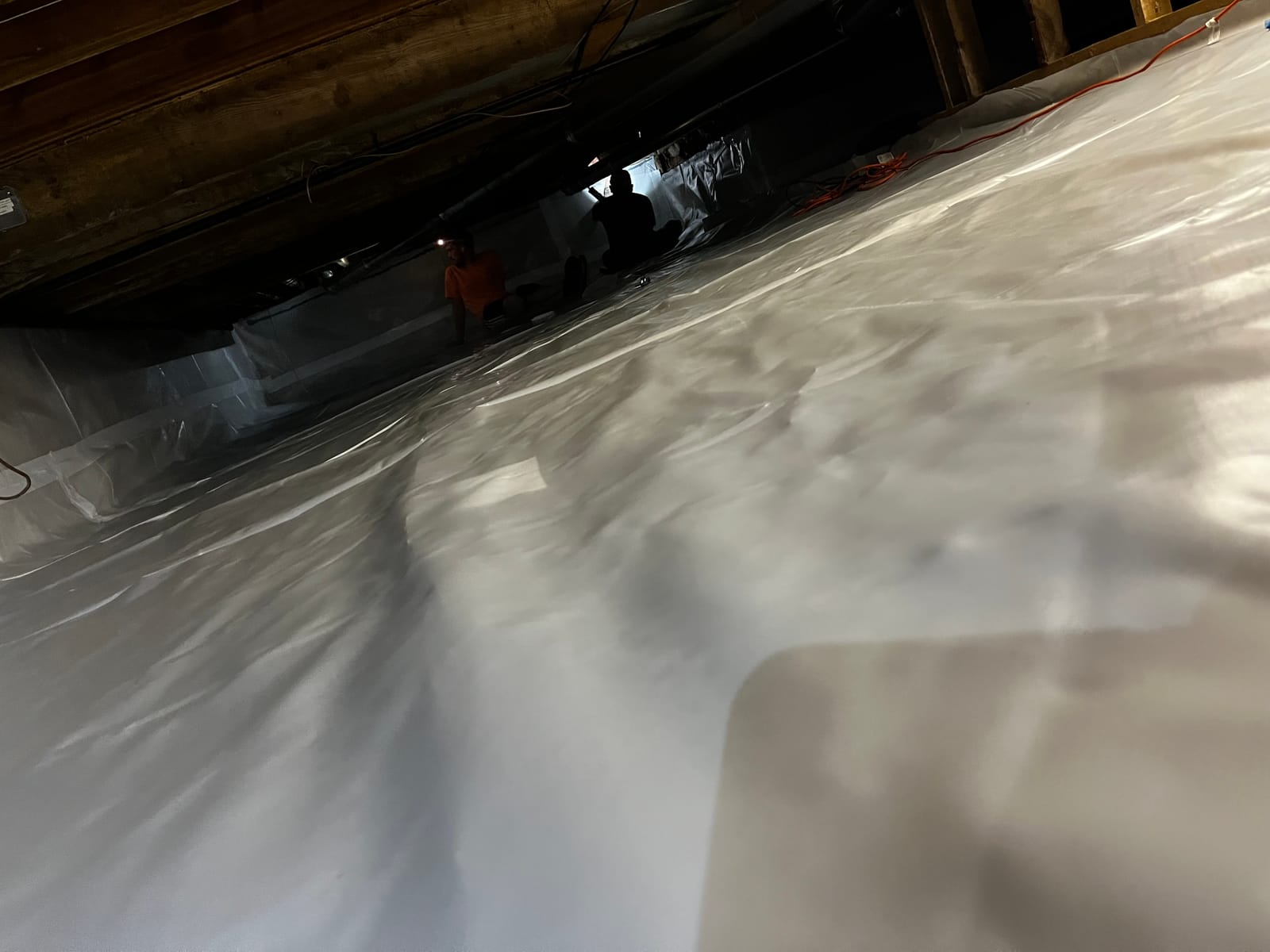Laying the floor membrane