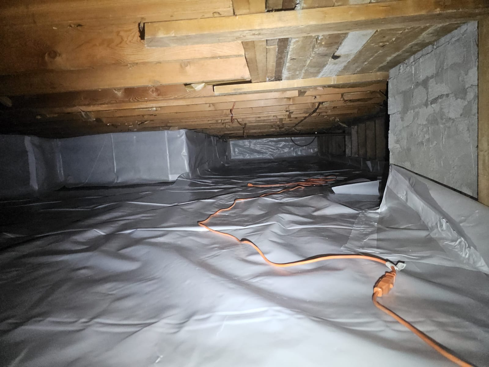 Membrane carried up the foundation wall